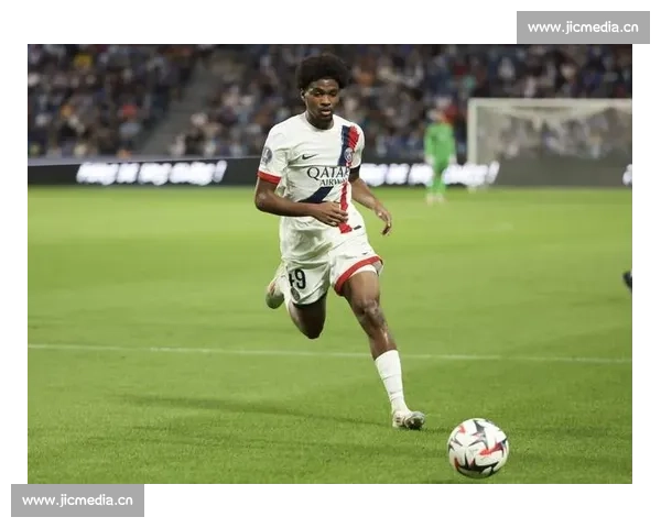 法甲联赛全解析：球队战绩球星风采与赛季精彩回顾 - 副本 - 副本