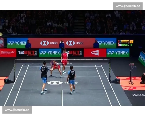 激烈对决下的羽毛球赛场技巧与胜利策略全解析 - 副本 - 副本