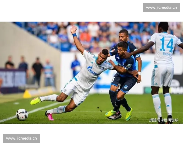 深入解读本赛季关键比赛战术与球员表现趋势 - 副本 (2)