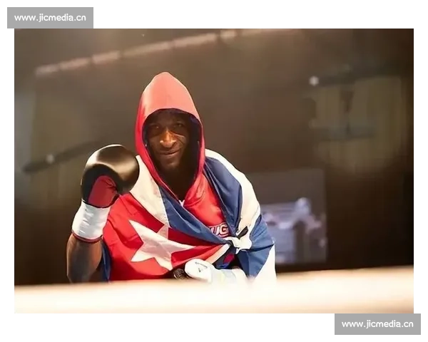 职业拳击赛激烈对决精彩瞬间全纪录与拳坛风云解析